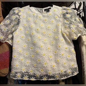Forever 21 White Daisy Embroidered Blouse